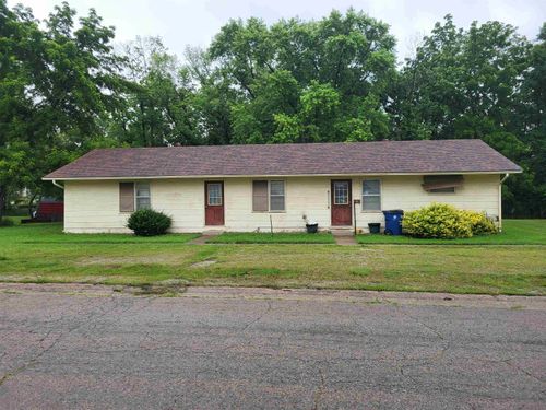112 N Elm St, Eureka, KS, 67045-1750 | Card Image