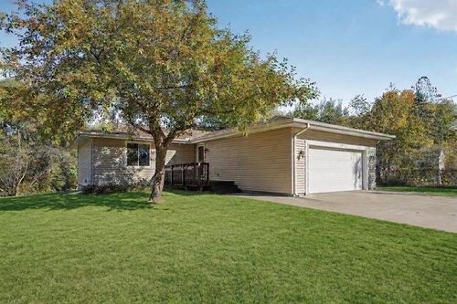 17452 Hiawatha Beach Dr Ne, Ham Lake, MN, 55304-4522 | Card Image
