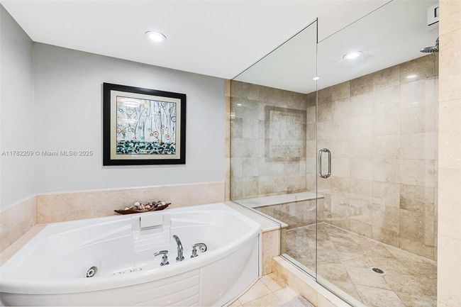 APT-1202 - 3101 S Ocean Dr, Condo with 3 bedrooms, 3 bathrooms and null parking in Hollywood FL | Image 26