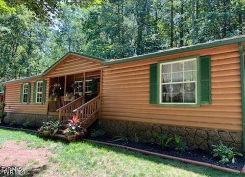 268 Park Service Rd, Mountain City, TN, 37683-6315 | Card Image