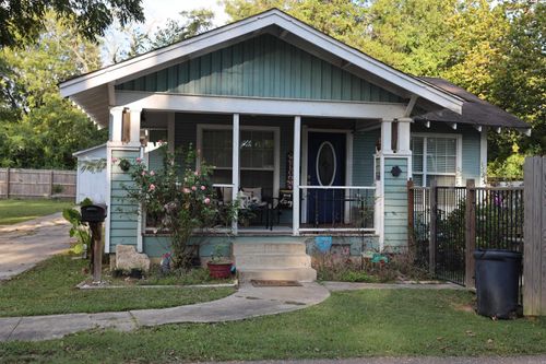 407 Oak St, Warren, AR, 71671-2145 | Card Image