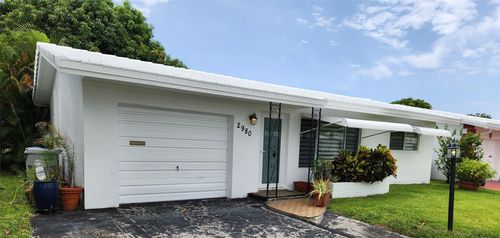 2980 Nw 1st Dr, Pompano Beach, FL, 33064-3809 | Card Image