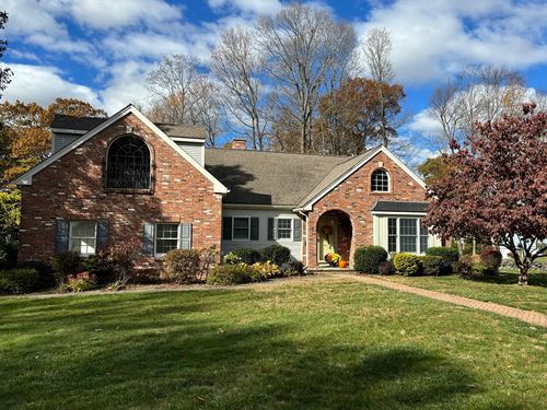 7 Brewster Rd, West Springfield, MA, 01089-2111 | Card Image