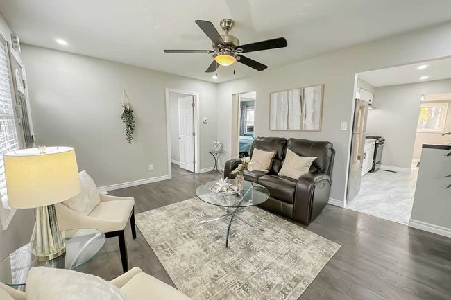 259 Adeline Ave, House other with 2 bedrooms, 1 bathrooms and 2 parking in Hamilton ON | Image 4