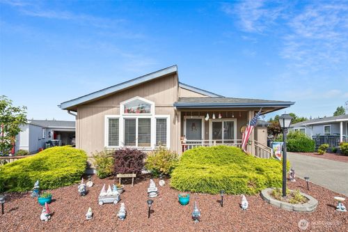 4 Christmas Tree Ln, Shelton, WA, 98584-1290 | Card Image