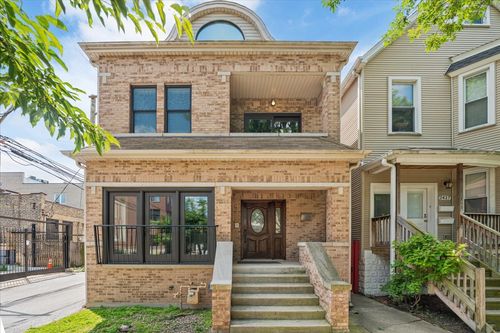 2415 Belle Plaine Ave, Chicago, IL, 60618-2801 | Card Image
