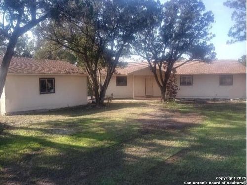 315 Mountain Top Dr, Spring Branch, TX, 78070-7087 | Card Image