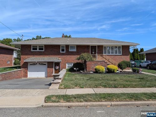 302 Lincoln Ave, Totowa, NJ, 07512-2127 | Card Image
