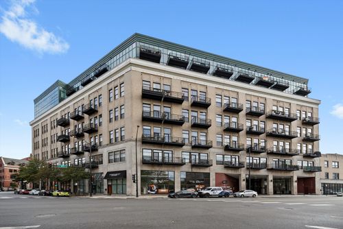 unit-702-1645 W Ogden Ave, Chicago, IL, 60612-4387 | Card Image