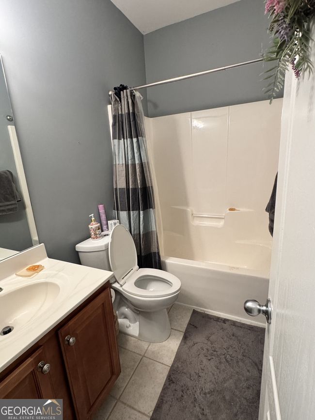 374 Persimmon Dr, House other with 5 bedrooms, 3 bathrooms and 8 parking in Sharpsburg GA | Image 17