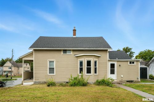 421 16th Ave, Moline, IL, 61265-2941 | Card Image