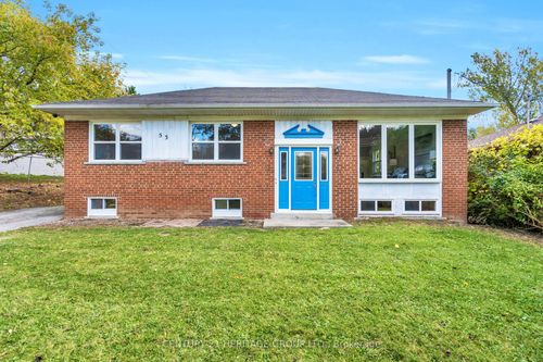 53 Wilstead Dr, Newmarket, ON, L3Y4T8 | Card Image