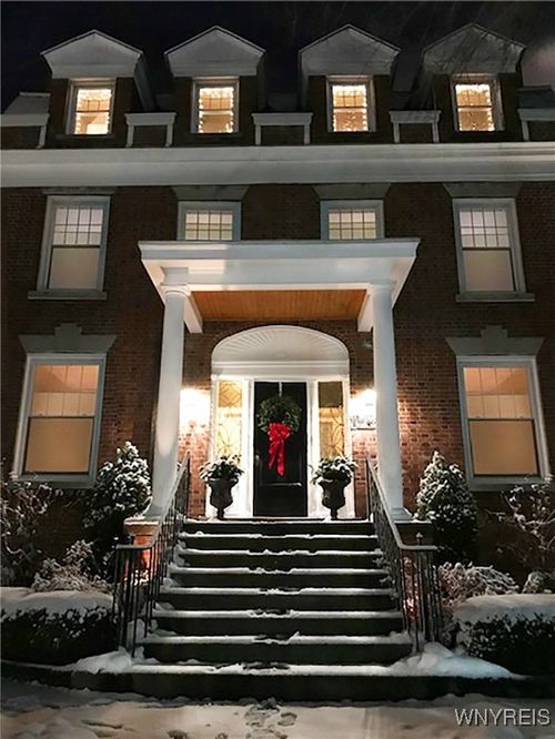 apt-2-186 Bidwell Pkwy, Buffalo, NY, 14222-1296 | Card Image