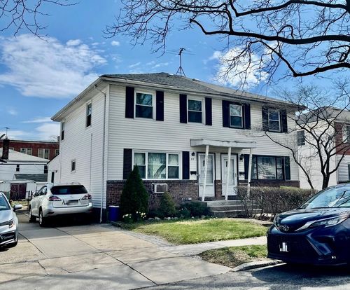 64 217th St, Oakland Gardens, NY, 11364-2235 | Card Image