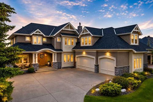 35 Crooked Pond Green, Calgary, AB, T3Z3E7 | Card Image