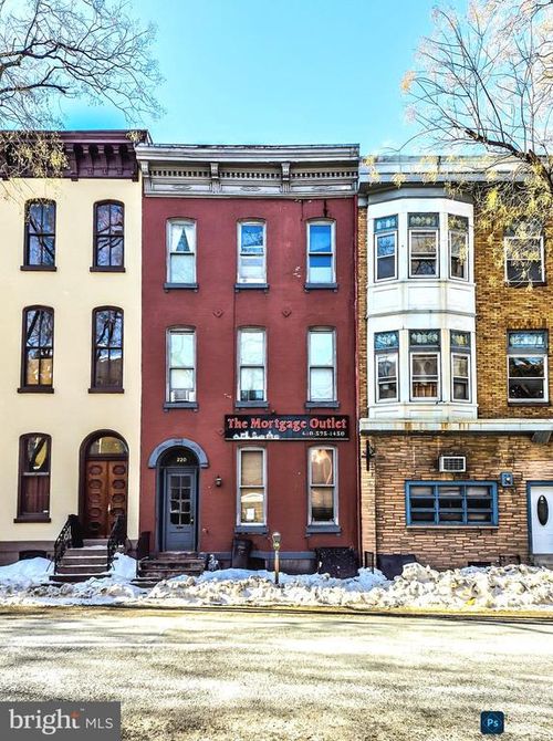 220 N 6th St, READING, PA, 19601-3338 | Card Image