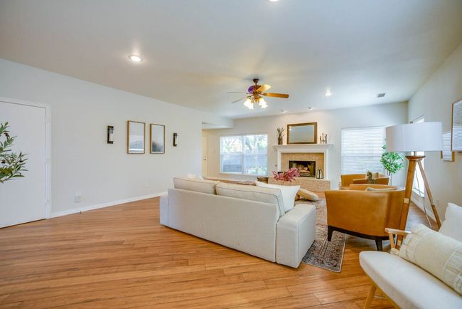 6003 Derek Trl, House other with 4 bedrooms, 4 bathrooms and null parking in Dallas TX | Image 10