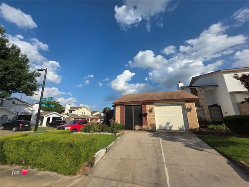 416 San Mateo Dr, Garland, TX, 75043-3552 | Card Image