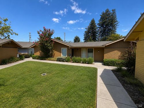 2750 Coffey Ln, Santa Rosa, CA, 95403-3416 | Card Image