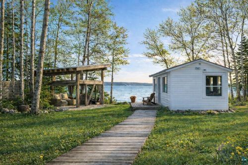 4107a Lake Park Road, Ashland, WI, 54806 | Card Image