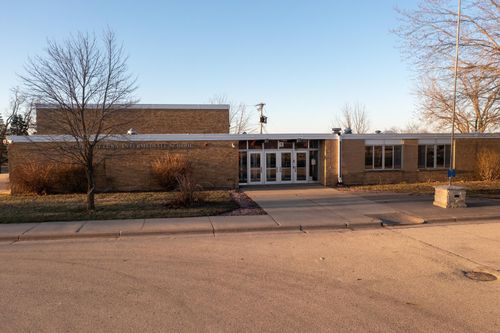 325 1st Ave Se, Altura, MN, 55910-8513 | Card Image