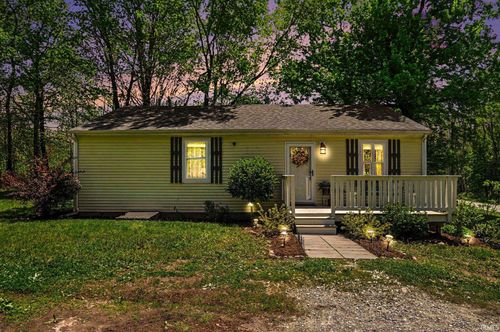 17704 Main St, Plymouth, IN, 46563-8891 | Card Image