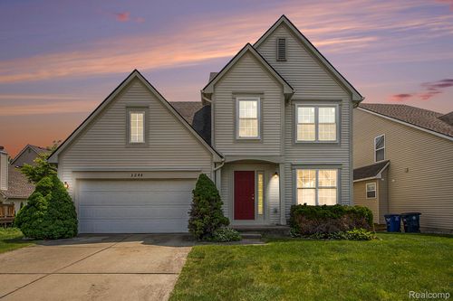 3244 Buckhorn Ct, Ann Arbor, MI, 48105-4109 | Card Image
