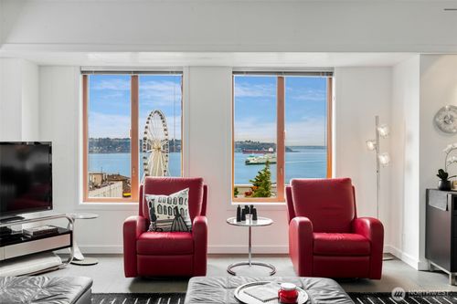 206-98 Union St, Seattle, WA, 98101-2060 | Card Image