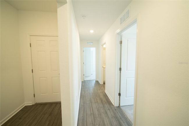 4757 Sw 83 Rd Loop, House other with 4 bedrooms, 2 bathrooms and null parking in Ocala FL | Image 4