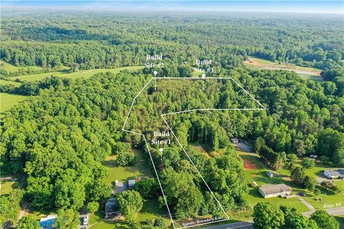 7612 Ridge Rd, Tobaccoville, NC, 27050-9741 | Card Image