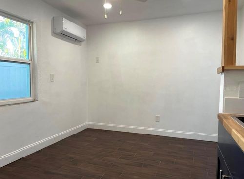 apt-5-574 Bay Esplanade, CLEARWATER BEACH, FL, 33767-1611 | Card Image