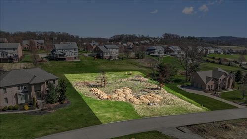 107 Wild Briar Dr, Venetia, PA, 15367-2372 | Card Image