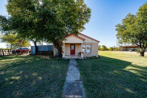 507 E Chestnut St, Throckmorton, TX, 76483-5921 | Card Image
