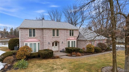 19 Rolling Meadow Ln, East Amherst, NY, 14051-1807 | Card Image