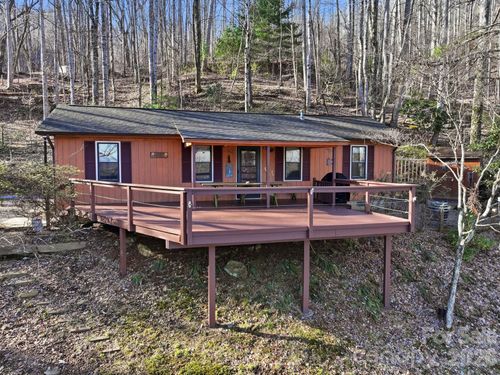 186 Greentree Ln, Canton, NC, 28716-6468 | Card Image