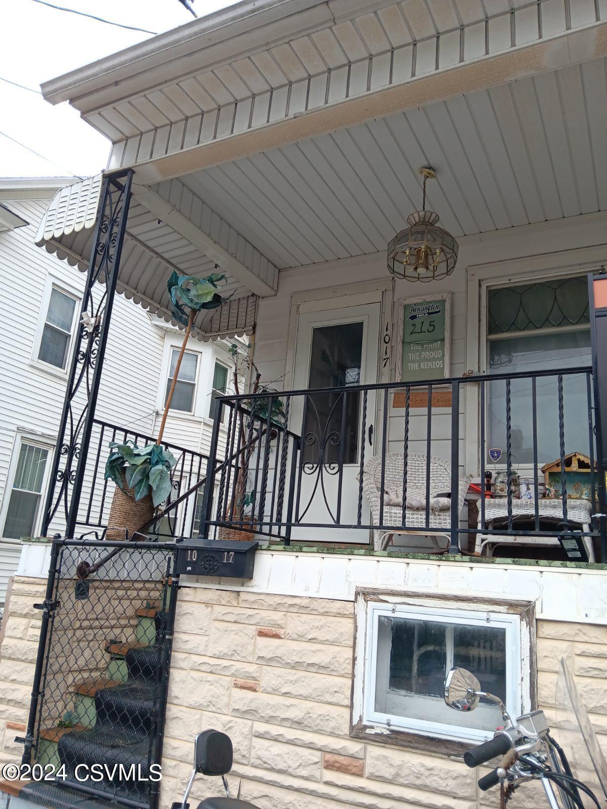 Dewart St, Shamokin, PA 17872