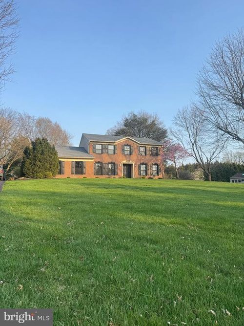 657 N Wales Rd, NORTH WALES, PA, 19454-2669 | Card Image