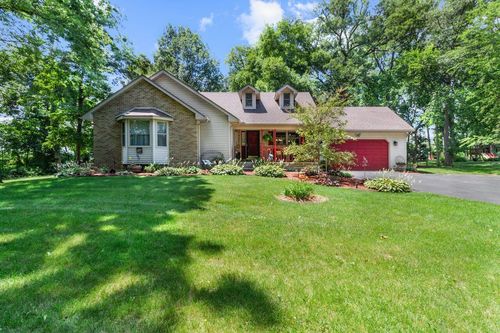 18082 Warrick Rd, Hebron, IN, 46341-9328 | Card Image