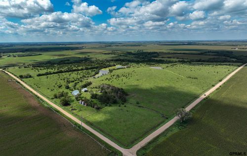 2000 County Road K, Wilber, NE, 68465 | Card Image