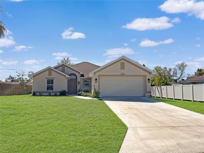 593 Azure Road, House other with 3 bedrooms, 2 bathrooms and null parking in Venice FL | Image 1