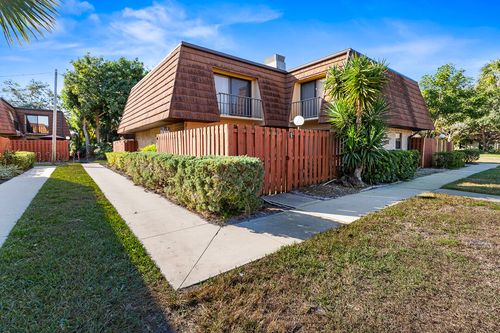 13-1402 Nebraska Ave, Fort Pierce, FL, 34950-5211 | Card Image