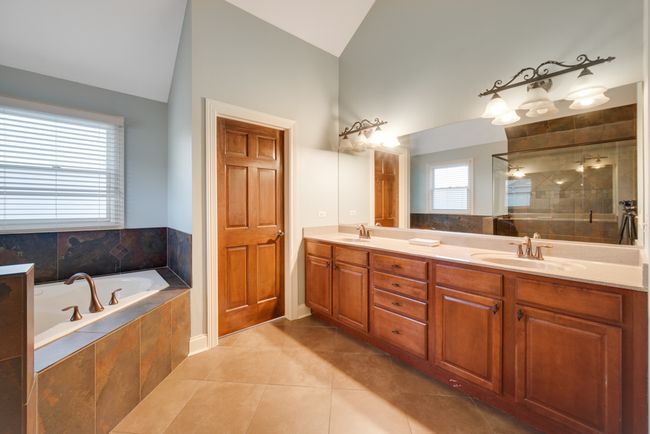 12929 Alpine Way, House other with 4 bedrooms, 5 bathrooms and 3 parking in Plainfield IL | Image 13