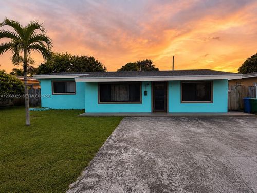 2906 Island Dr, Miramar, FL, 33023-5803 | Card Image