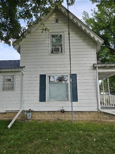 358 Wyoming Street, House other with 3 bedrooms, 2 bathrooms and 1 parking in Paw Paw IL | Image 2