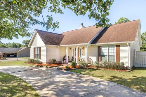 401 Westchester Dr, Dublin, GA, 31021-3891 | Card Image