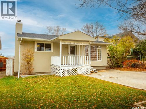 70 Read Ave, Regina, SK, S4T6P8 | Card Image