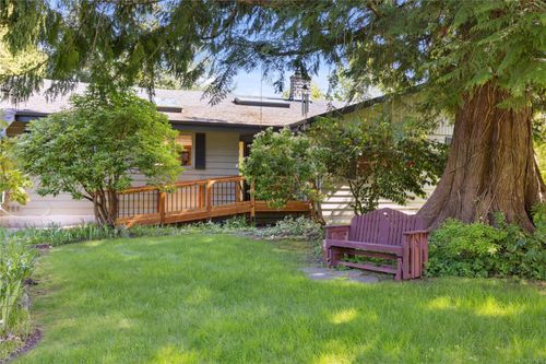 651 Belyea Rd, Qualicum Beach, BC, V9K1H4 | Card Image