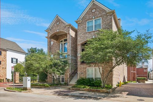 2916 Thomas Ave, Dallas, TX, 75204-2732 | Card Image