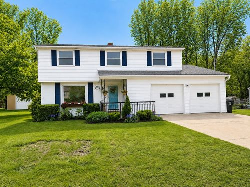 1014 Aris Dr, Erie, PA, 16505-1210 | Card Image