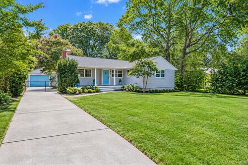 1435 Bray Ave, Laurel, NY, 11948-1674 | Card Image
